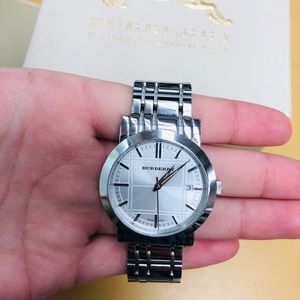 Burberry Unisex Classic Analog Quartz 38mm Watch